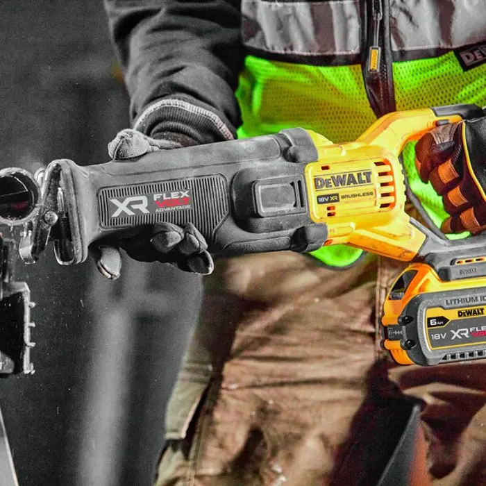 18v-xr-flexvolt-advantage-sabre-saw-49476-wlononwcrbpm7.webp