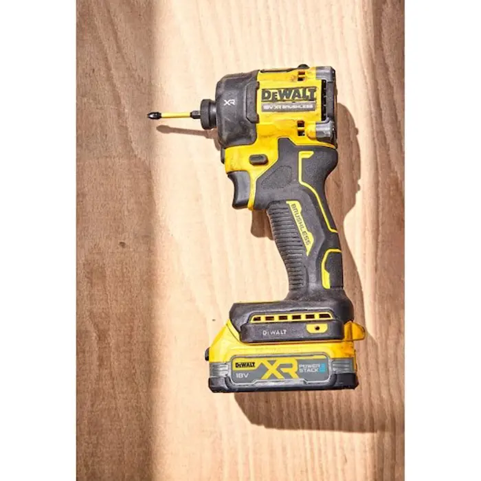 18v-xr-hydraulic-impact-driver-2x17ah-powerstack-62918-wlononwcrfkwp.webp