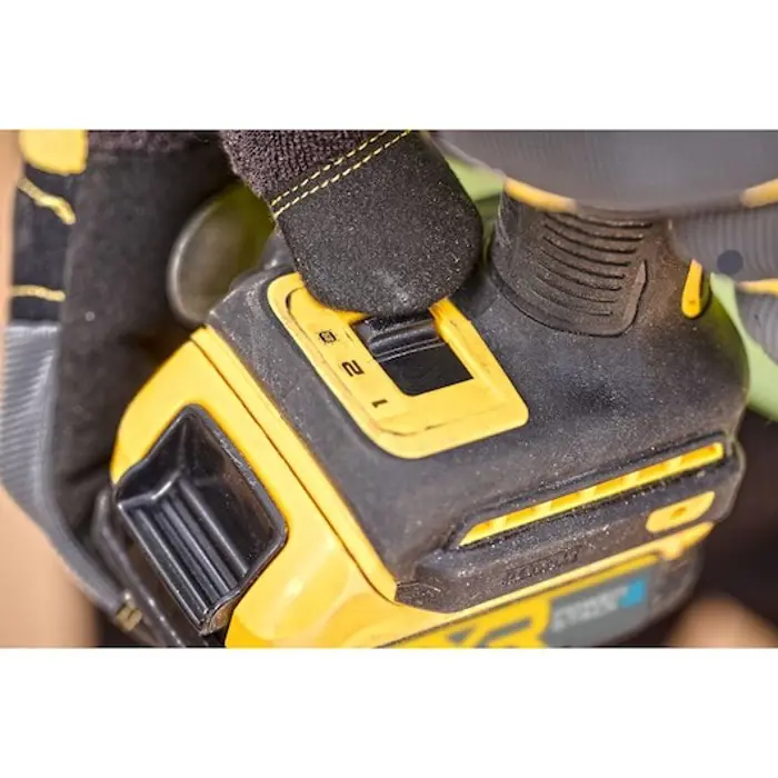 18v-xr-hydraulic-impact-driver-2x17ah-powerstack-63481-wlononwcrfkwp.webp