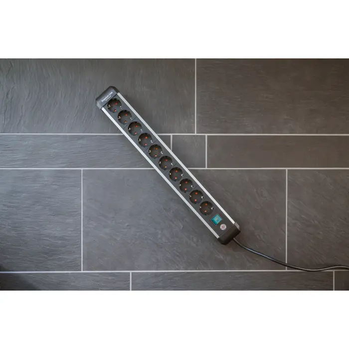 brennenstuhl-premium-alu-line-10-way-black-3m-with-switch-91408-1391030000-w.webp