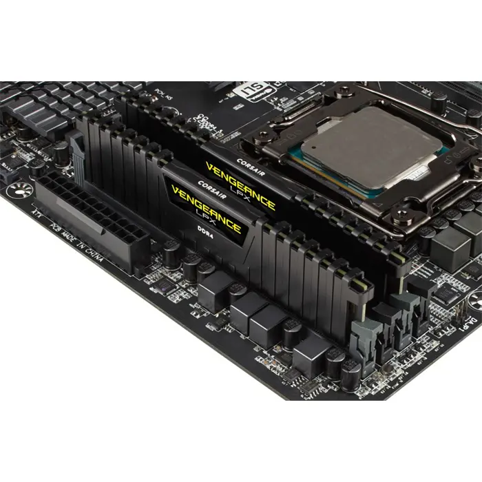 corsair-vengeance-lpx-32gb-memory-module-4-x-8-gb-ddr4-51387-wlononwcroupy.webp