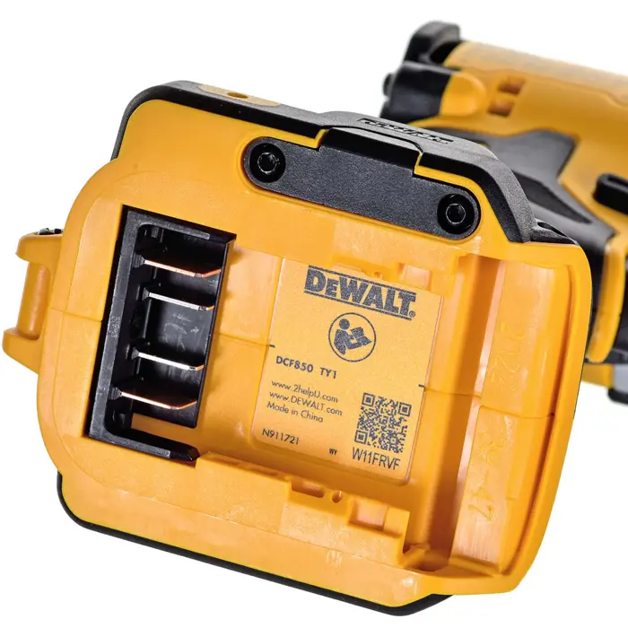 dcd805dcf850-2x50ah-18v-combo-set-dewalt-14241-wlononwcrbm48.webp