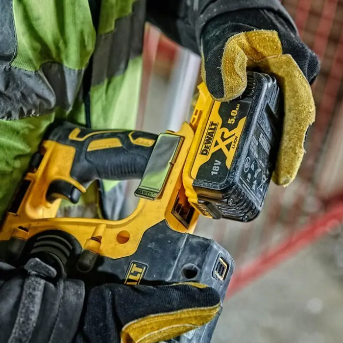 dewalt-dch274p2t-qw-rotary-hammer-1100-rpm-sds-plus-56411-wlononwcr0648.webp