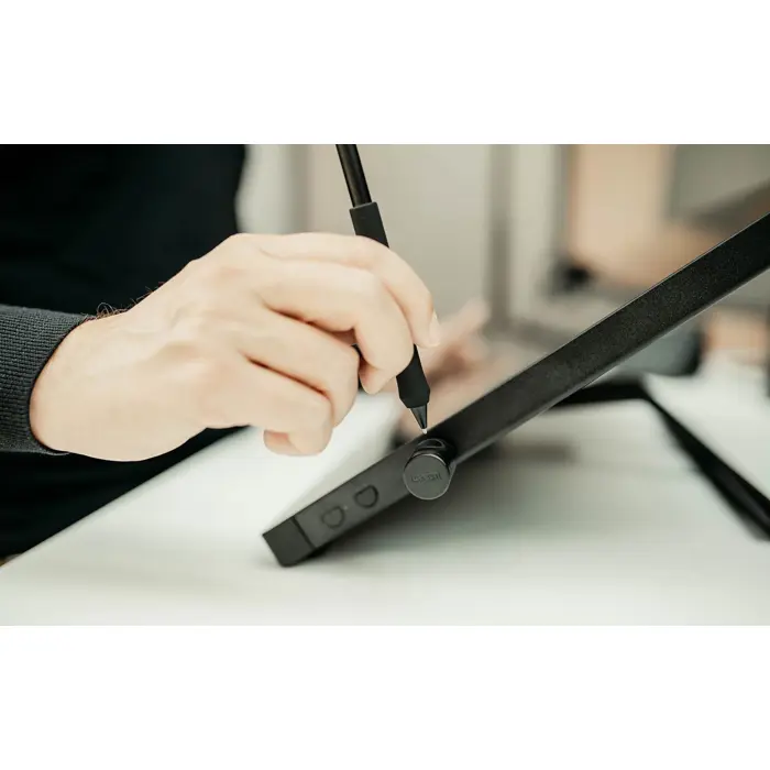 graphic-tablet-wacom-cintiq-24-touch-348-wlononwcroblb.webp