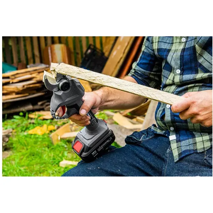 graphite-energy-18v-li-ion-brushless-pruner-without-battery-88728-wlononwcrfrl4.webp