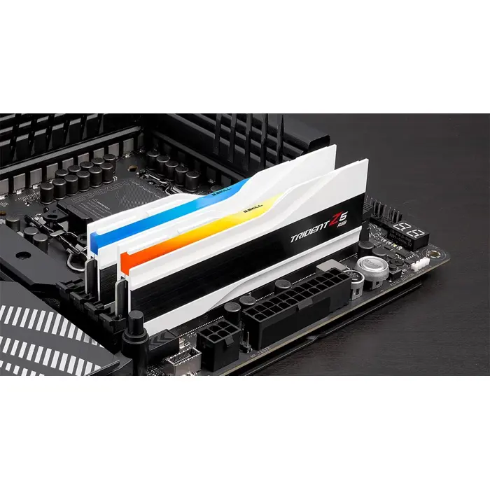 gskill-trident-z5-rgb-memory-module-64-gb-2-x-32-gb-ddr5-600-29221-wlononwcrorr2.webp