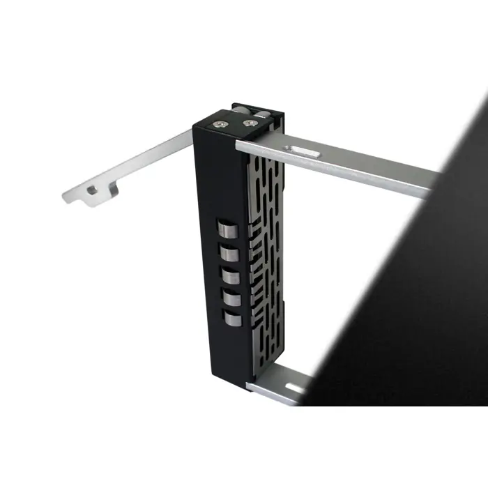 icydock-mb153sp-b-black-35-inch-3xsata-backplane-35-inch-1745-mb153sp-b-w.webp