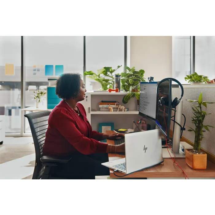 poly-blackwire-3320-stereo-microsoft-teams-certified-usb-c-h-52735-wlononwcrcm27.webp