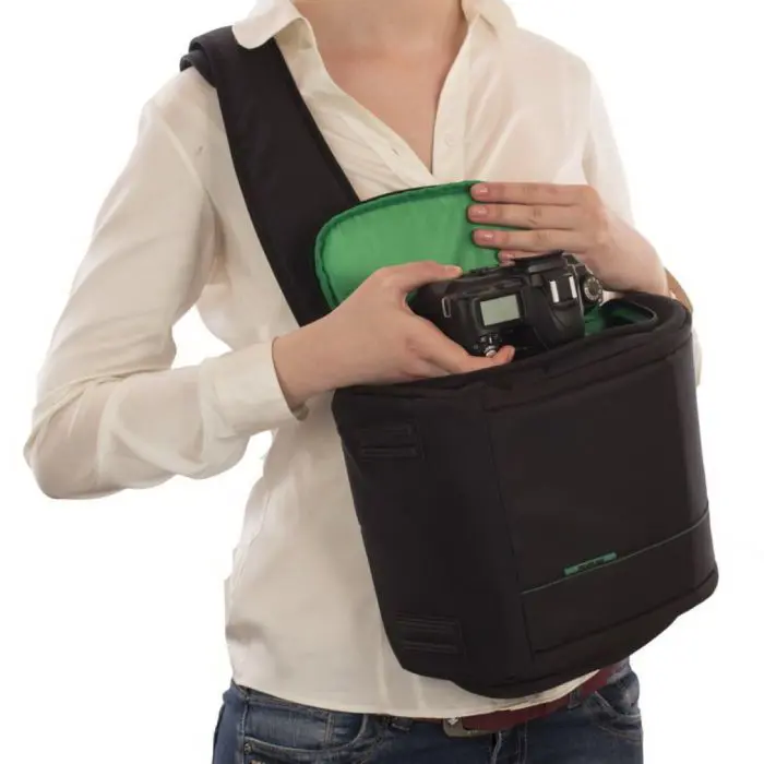 rivacase-black-case-for-ps-slr-7470-33256-e0009781.webp