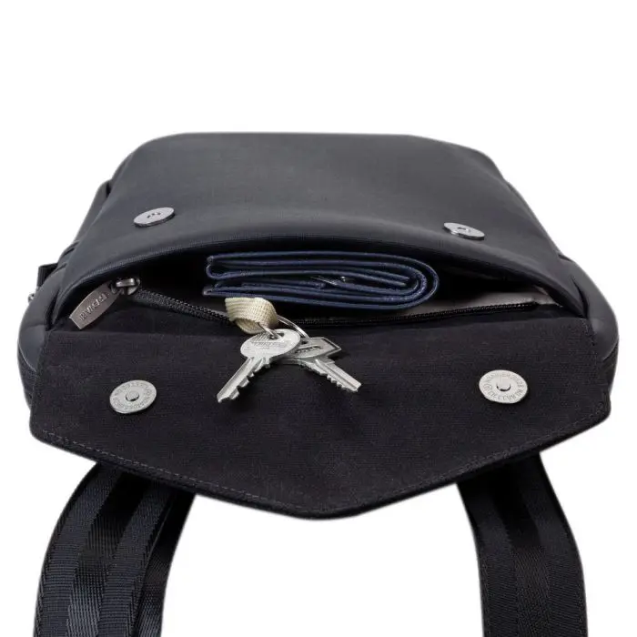 rivacase-tablet-bag-11-black-8511-55312-e0009914.webp