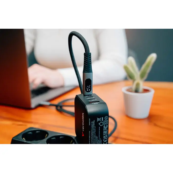 verbatim-sync-charge-kabel-usb-c-na-usb-c-100w-zaslon-120-cm-36832-v031848.webp