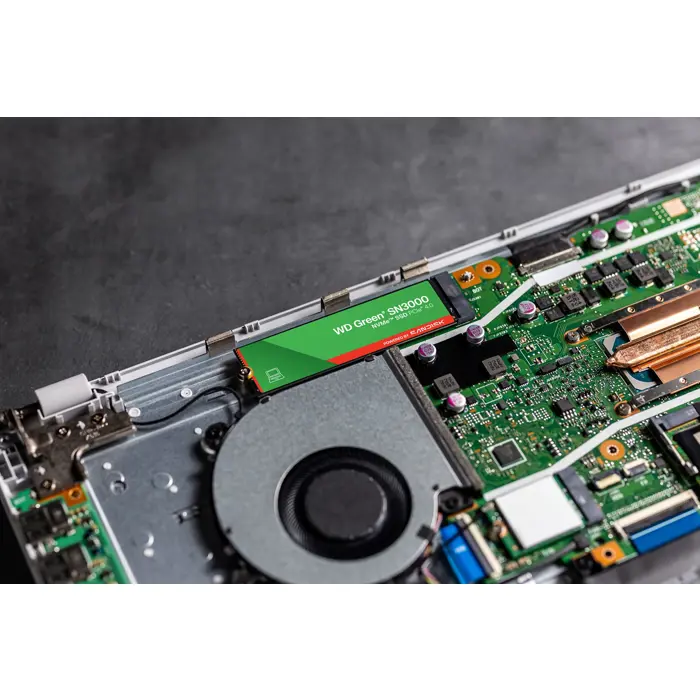 western-digital-green-wd-sn3000-nvme-ssd-powered-by-sandisk--51619-diawesssd0199.webp