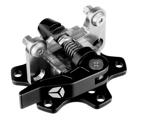 cube-controls-serve-black.webp